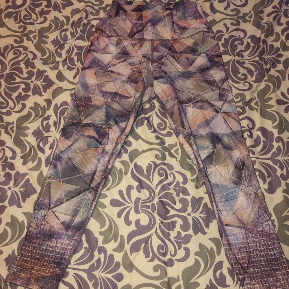 NWOT Geometric Print Leggings, M